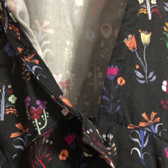 Marine Layer Isabella Button Front V-Neck Retro Midi Dress in Black Floral Print - Picture 11 of 16